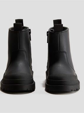 H&M Black Kid’s Chelsea-Style Rain Boots Size 12.5